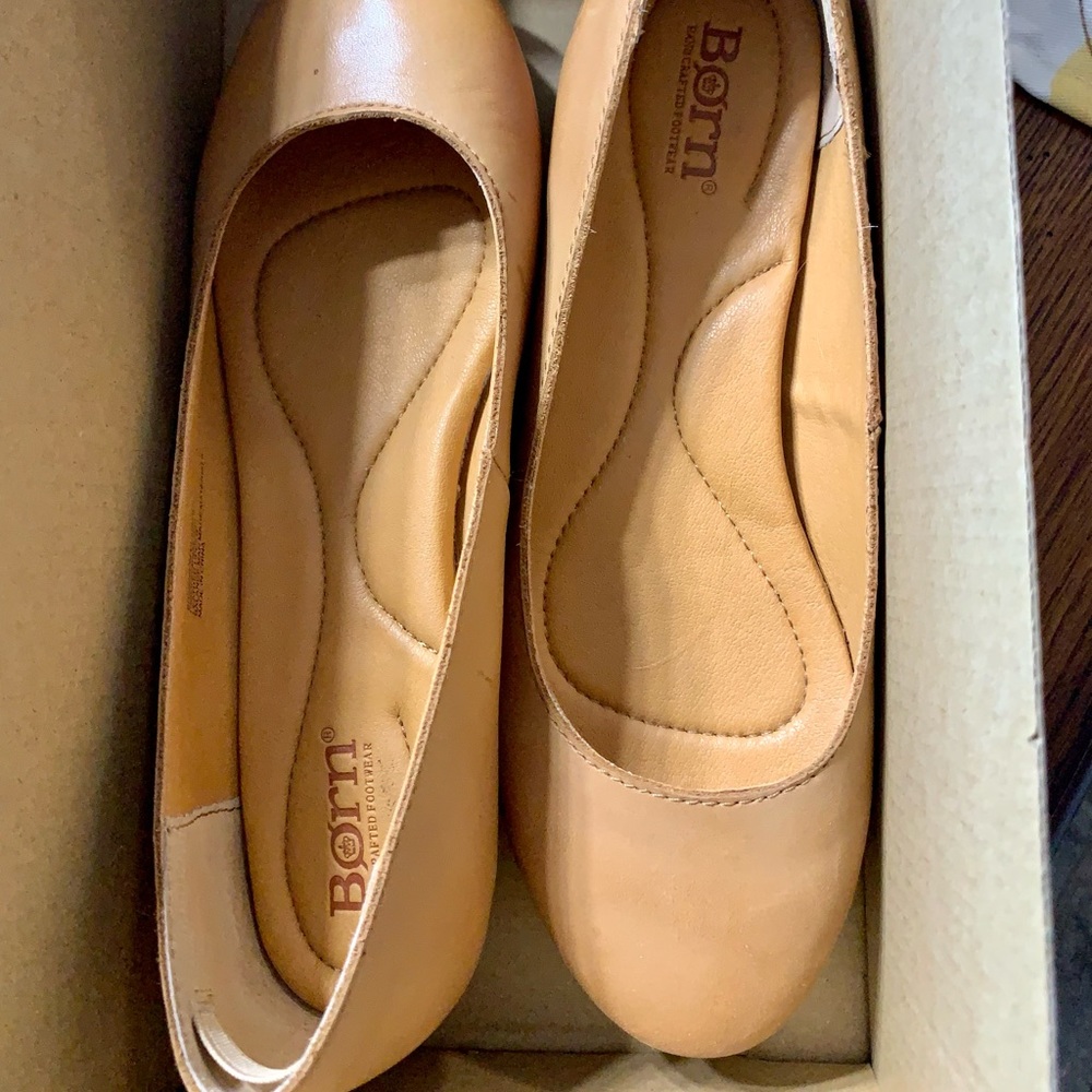 BORN Flats - Size 6